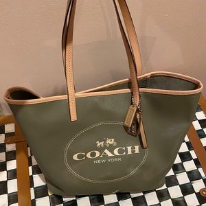 Large Coach tote
